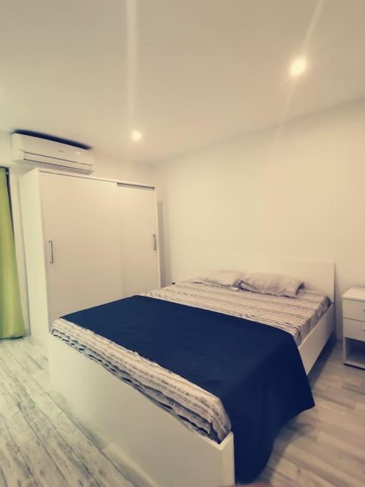 Lovely Two Bedrooms Apartment. Flic en Flac Exterior photo